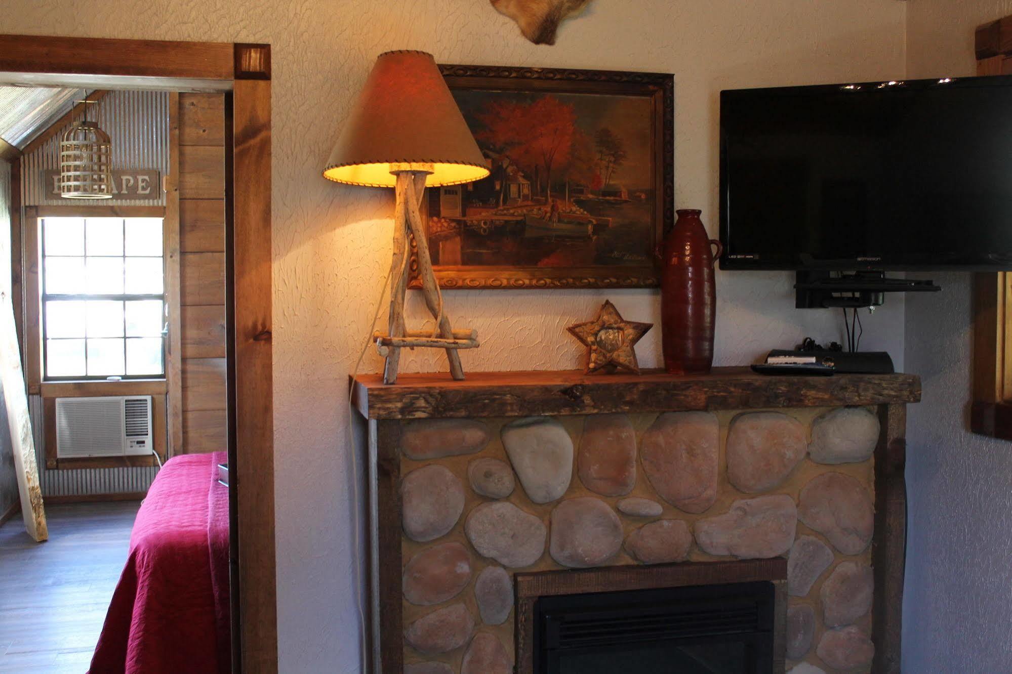 Bear Creek Lodge Cabin Resort Reeds Spring Luaran gambar